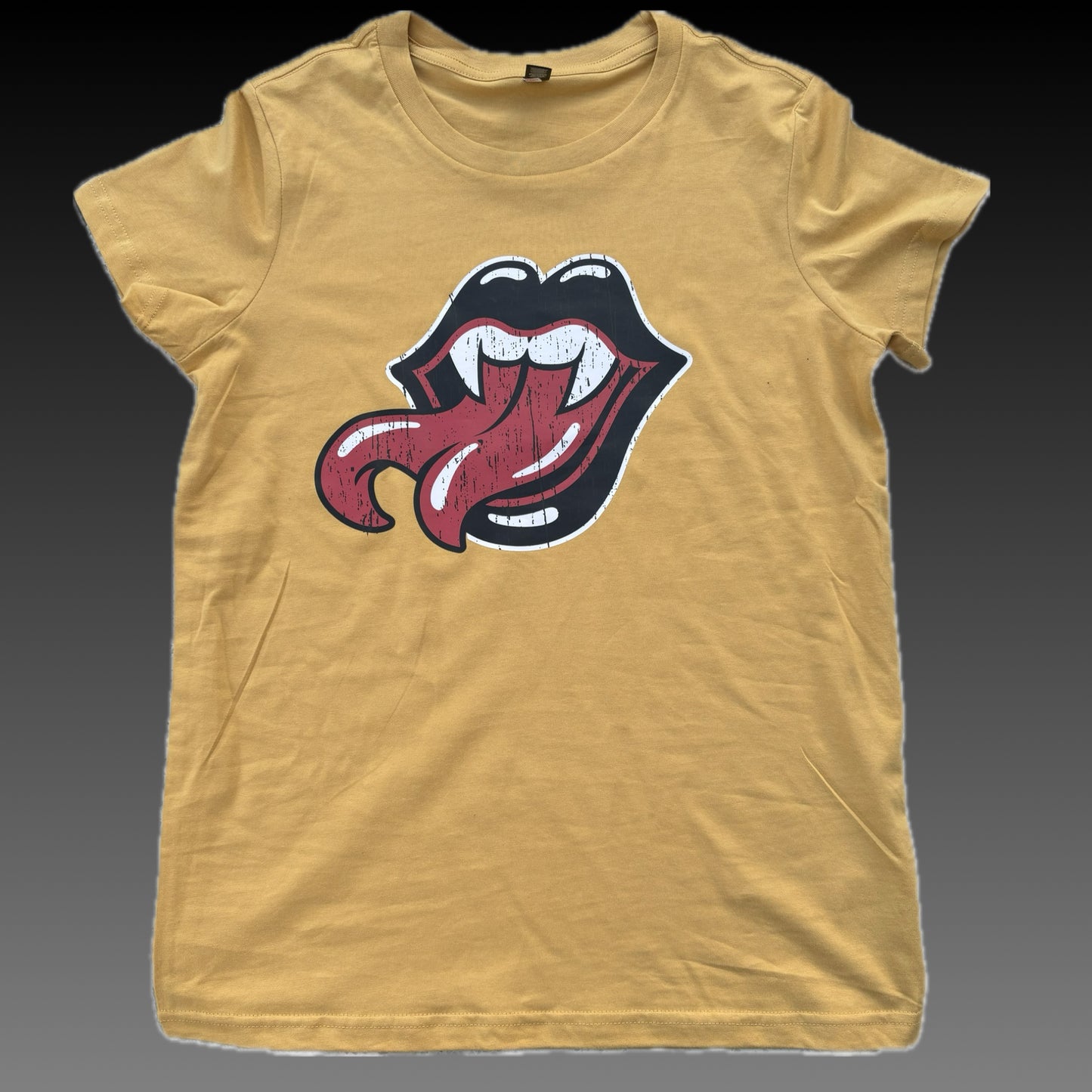 Camiseta de labios letales para mujer