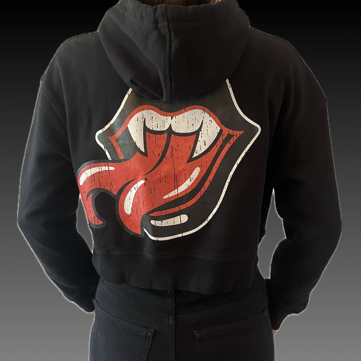 Sudadera con capucha corta Labios para mujer